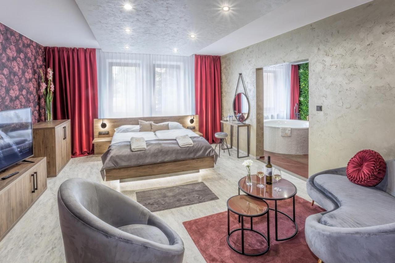Hotel Beta بزينيتس المظهر الخارجي الصورة