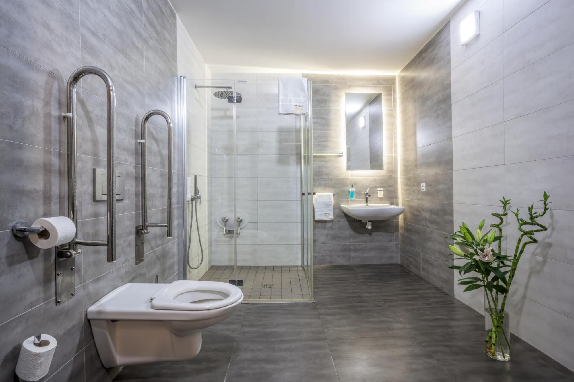 Hotel Beta بزينيتس المظهر الخارجي الصورة